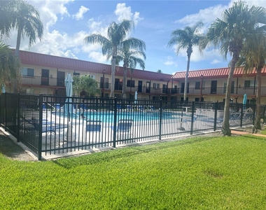 10365 Paradise Boulevard - Photo Thumbnail 13