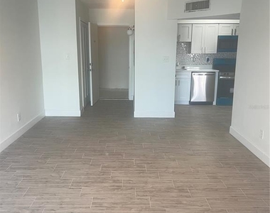 10365 Paradise Boulevard - Photo Thumbnail 4