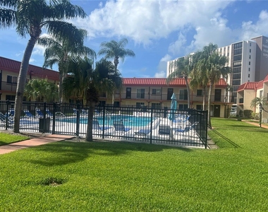 10365 Paradise Boulevard - Photo Thumbnail 15