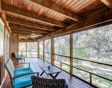 5828 Oakhurst Drive - Photo Thumbnail 17