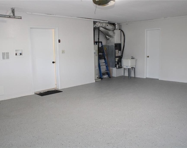 5828 Oakhurst Drive - Photo Thumbnail 28