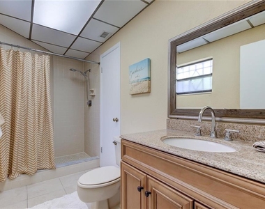 5828 Oakhurst Drive - Photo Thumbnail 10