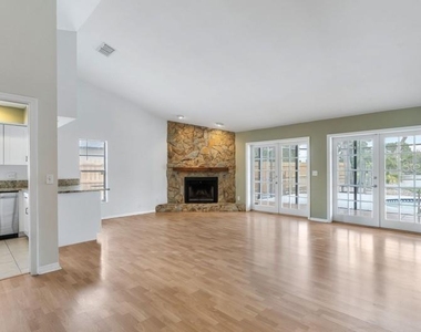 14014 Middleton Way - Photo Thumbnail 6