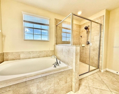 12404 Ballentrae Forest Drive - Photo Thumbnail 25