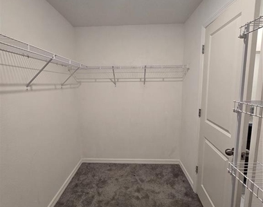 838 Olive Conch Street - Photo Thumbnail 15