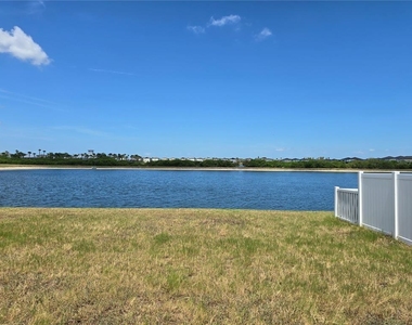 838 Olive Conch Street - Photo Thumbnail 10