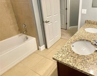 21648 Southern Charm Drive - Photo Thumbnail 11