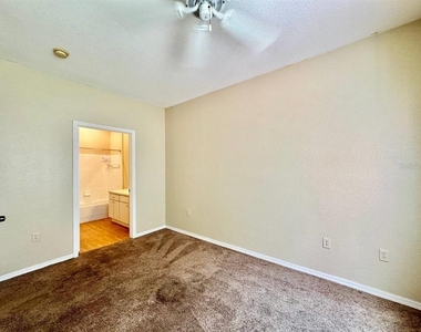 10440 White Lake Court - Photo Thumbnail 16