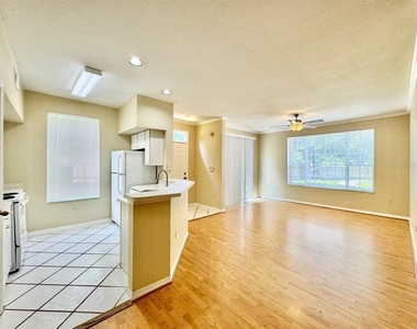 10440 White Lake Court - Photo Thumbnail 5