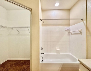 10440 White Lake Court - Photo Thumbnail 20