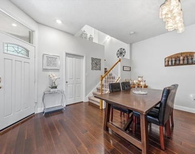 9606 Royce Drive - Photo Thumbnail 10