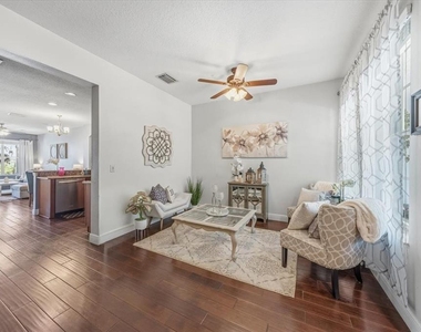 9606 Royce Drive - Photo Thumbnail 8