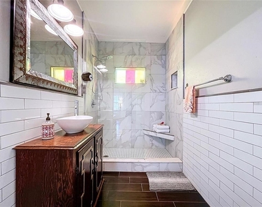 901 W Baker Street - Photo Thumbnail 10