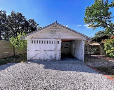 901 W Baker Street - Photo Thumbnail 21