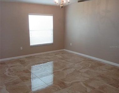 7724 Outerbridge Street - Photo Thumbnail 3
