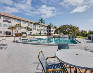 1303 S Hercules Avenue - Photo Thumbnail 35