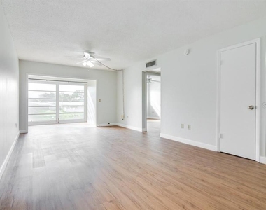 1303 S Hercules Avenue - Photo Thumbnail 7