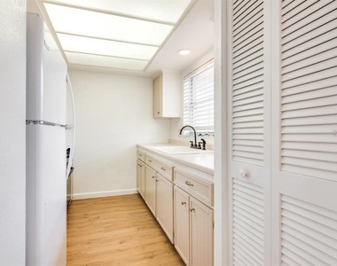 1303 S Hercules Avenue - Photo Thumbnail 11