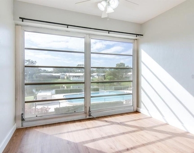 1303 S Hercules Avenue - Photo Thumbnail 9