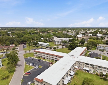 2434 Australia Way E - Photo Thumbnail 26