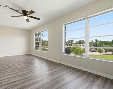 2434 Australia Way E - Photo Thumbnail 11
