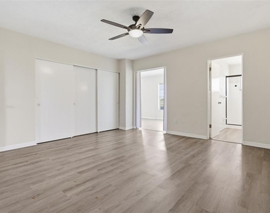 2434 Australia Way E - Photo Thumbnail 15