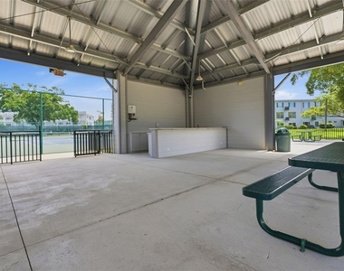 2434 Australia Way E - Photo Thumbnail 40
