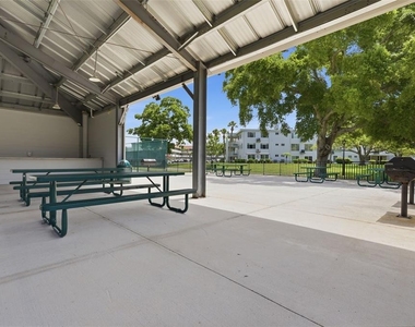 2434 Australia Way E - Photo Thumbnail 41