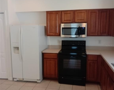 7733 Outerbridge Street - Photo Thumbnail 7