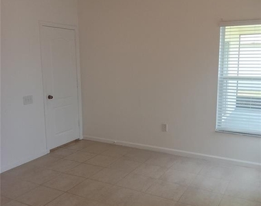 7733 Outerbridge Street - Photo Thumbnail 9