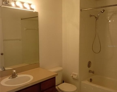 7733 Outerbridge Street - Photo Thumbnail 17