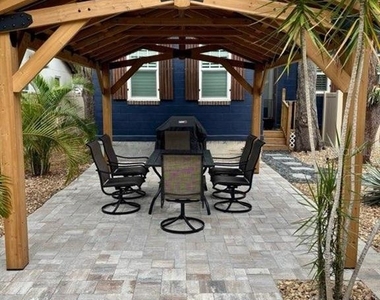 525 Lexington Street - Photo Thumbnail 27