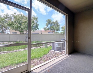 6622 83rd Avenue N - Photo Thumbnail 24
