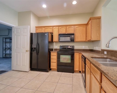 6622 83rd Avenue N - Photo Thumbnail 9