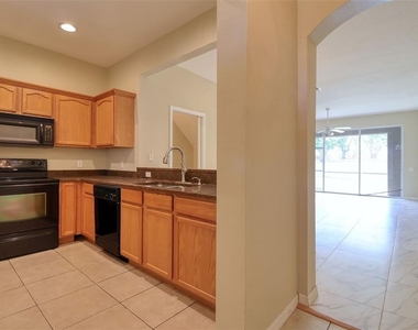 6622 83rd Avenue N - Photo Thumbnail 8