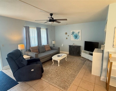 1802 Bedford Terrace - Photo Thumbnail 8