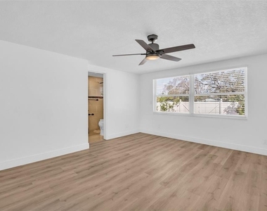 4767 26th Avenue N - Photo Thumbnail 11
