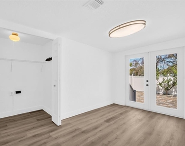 4767 26th Avenue N - Photo Thumbnail 35