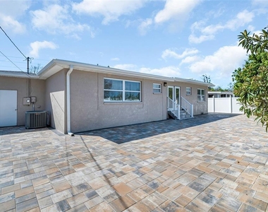 4767 26th Avenue N - Photo Thumbnail 40