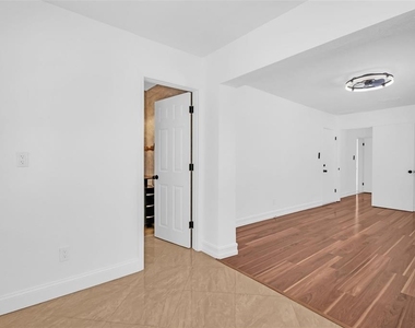 4767 26th Avenue N - Photo Thumbnail 27