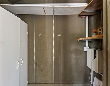 6345 Newtown Circle - Photo Thumbnail 25