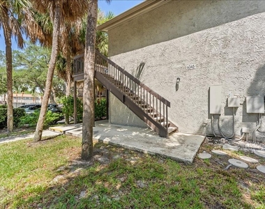 6345 Newtown Circle - Photo Thumbnail 27
