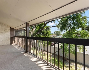6345 Newtown Circle - Photo Thumbnail 24