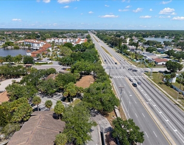 6345 Newtown Circle - Photo Thumbnail 32