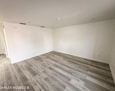 2201 Conway Drive - Photo Thumbnail 2