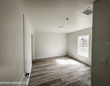 2201 Conway Drive - Photo Thumbnail 4