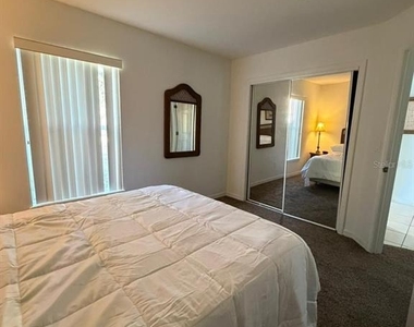 2714 Club Cortile Circle - Photo Thumbnail 4
