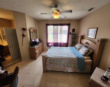 2503 Buttercup Court - Photo Thumbnail 16