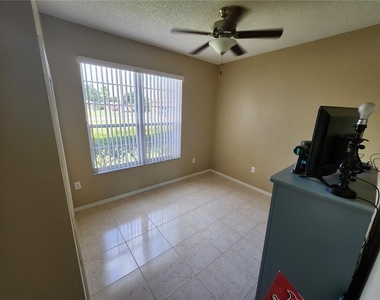 2503 Buttercup Court - Photo Thumbnail 12