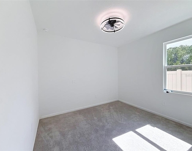 3660 Rolling Ridge Bend - Photo Thumbnail 9